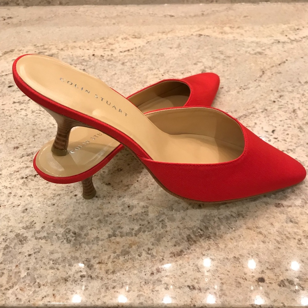 NWOT Kitten Heel